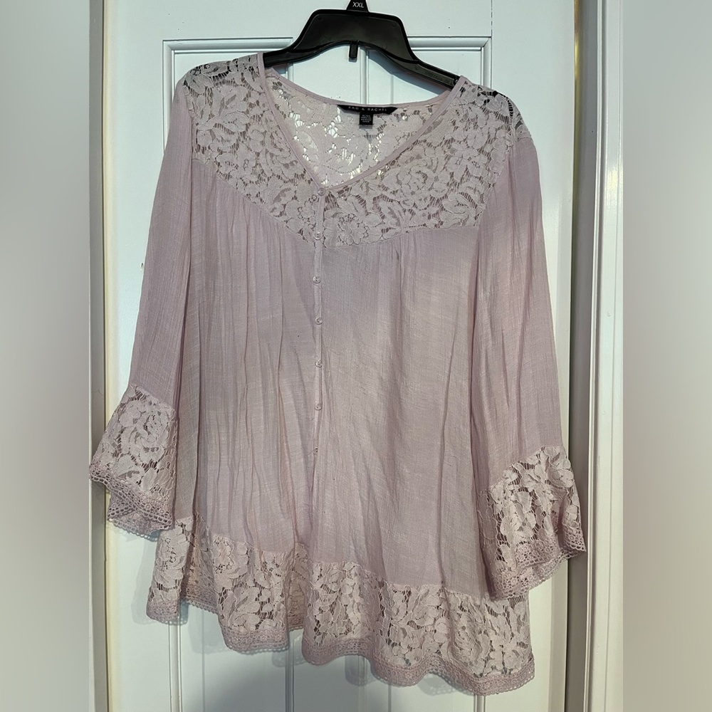 Zac & Rachel light purple blouse with floral embroidery size XL